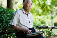多少岁开始，才算真正的老人家？揭秘年龄界限之谜